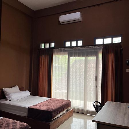 Fullmoon Homestay Kuta  Eksteriør billede
