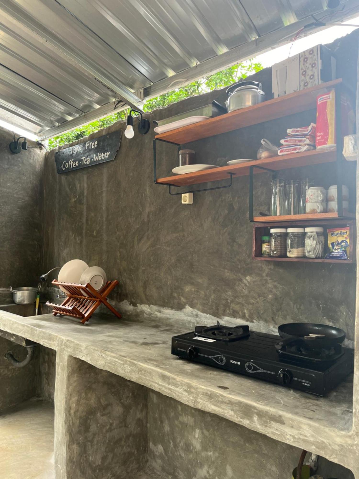 Fullmoon Homestay Kuta  Eksteriør billede