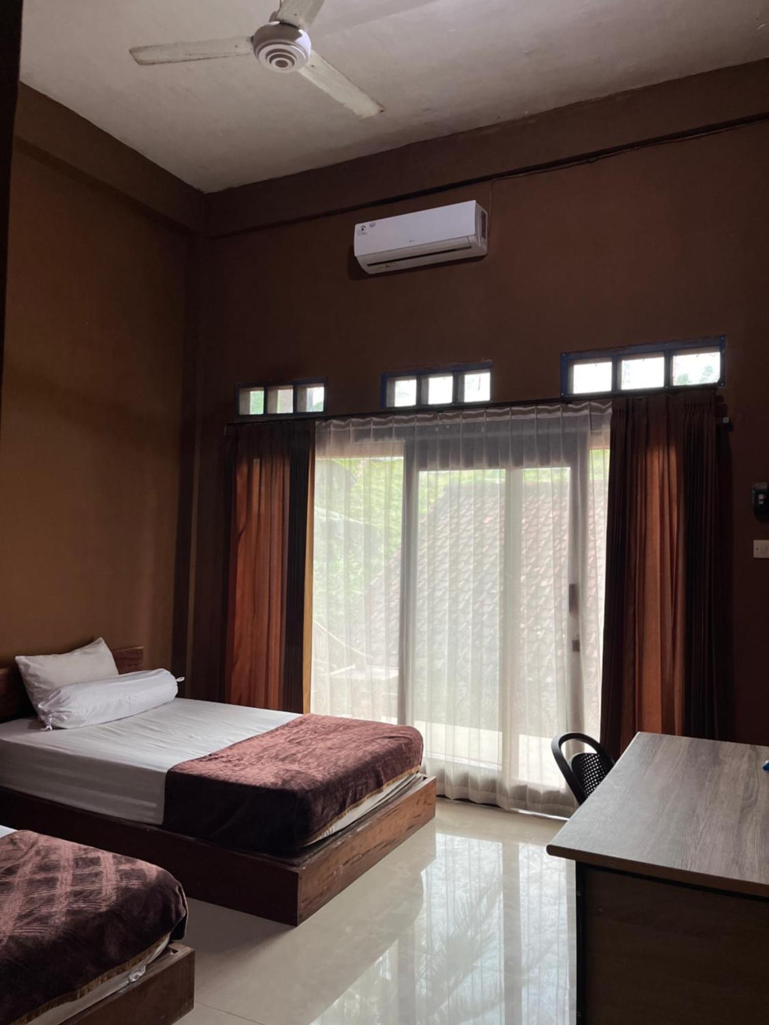 Fullmoon Homestay Kuta  Eksteriør billede